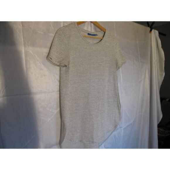 Apt 8 Tunic Tee shirt Assymetric Hem, Grey White Stripe Size XS Short Sleeves - Picture 5 of 5